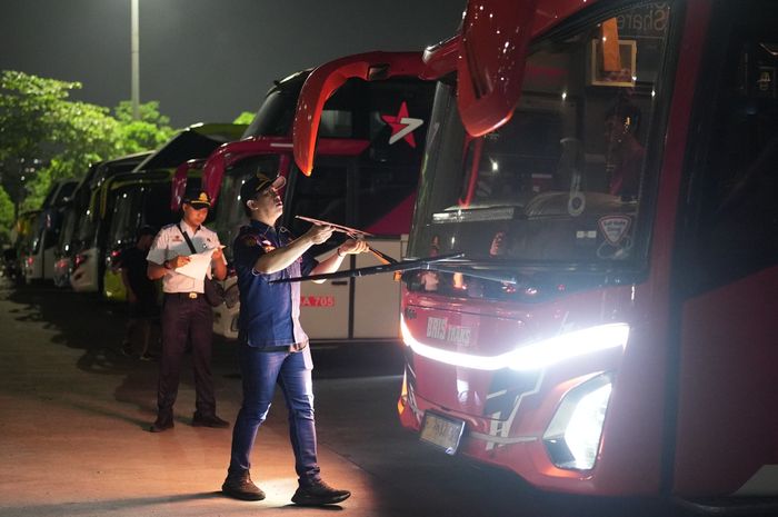 Kementerian Perhubungan lewat Direktorat Jenderal Perhubungan Darat terus menggeber pengawasan keselamatan angkutan orang.