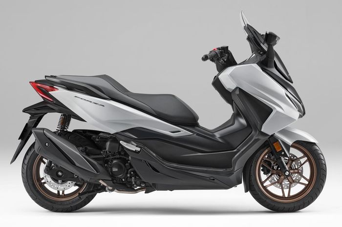 Honda Forza 2026 terbaru di Jepang