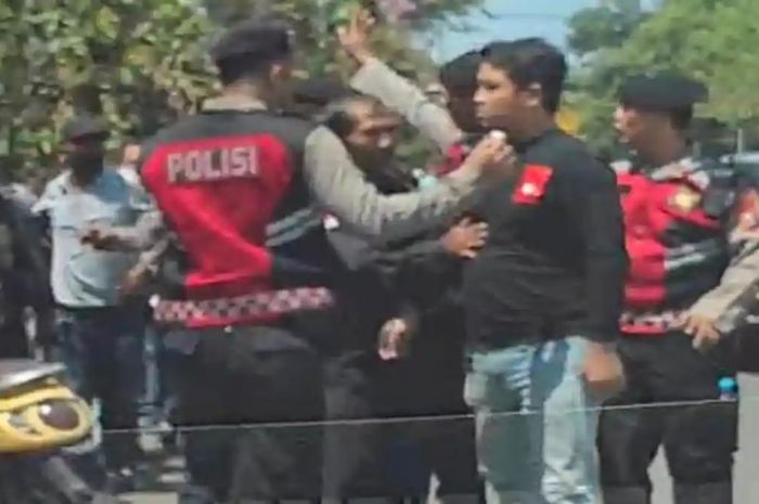 Pengeroyokan Ketua Lembaga Viral For Justice oleh diduga sekelompok juru parkir 