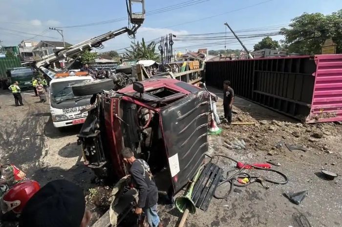 Tanjakan Silayur Semarang sering sebabkan kecelakaan