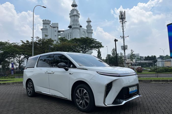 Nikmatnya Naik Maxus Mifa9, Langsung Serasa Jadi Seorang CEO