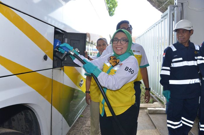 Uji jalan B50 di kendaraan operasional