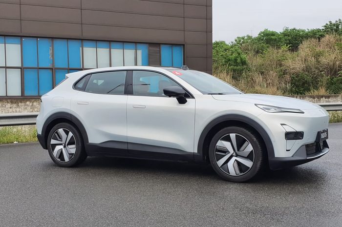 Pakai Teknologi REEV, Seasyik Ini Nyetir Changan Deepal S05 di Tiongkok