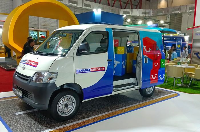 Daihatsu Gran Max Blind Van
