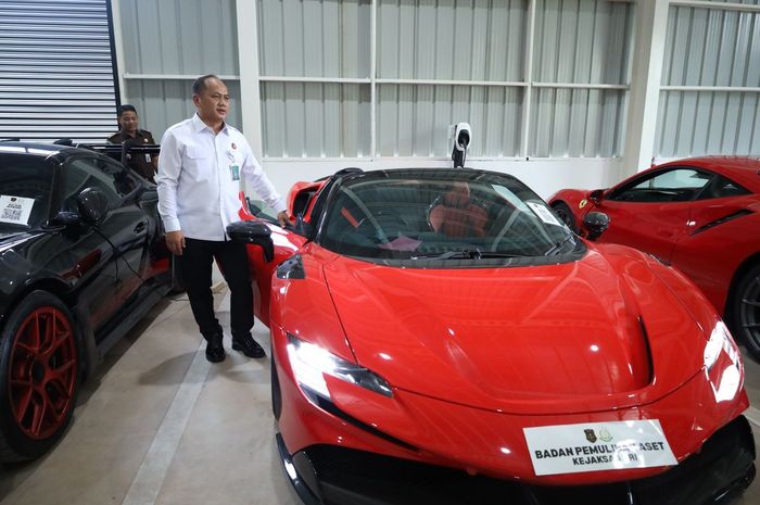 Ferrari SF90 Stradale sitaan dari koruptor yang akan siap dilelang Kejaksaan Agung (Kejagung) RI