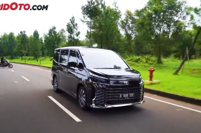harga Toyota Voxy per Mei 2026