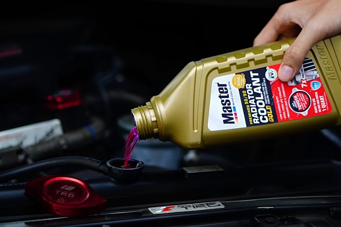 PT Autochem Industry juga memperkenalkan MASTER Radiator Coolant Gold 50/50 
