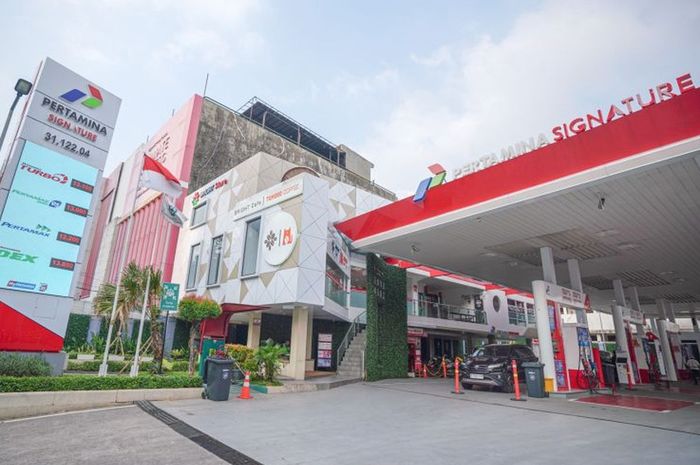 SPBU Siganture Pertamina di Pondok Indah, Jakarta