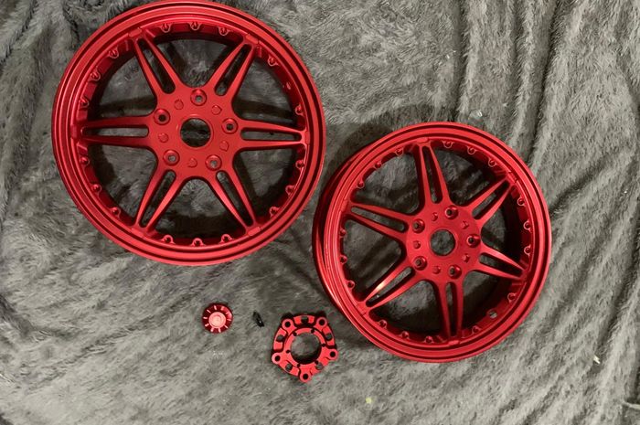 Perwarnaan pelek setelah anodize 