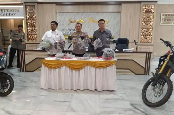 Begal motor penembak seorang polisi hingga meninggal dunia berhasil dibekuk dalam kondisi tak bernyawa