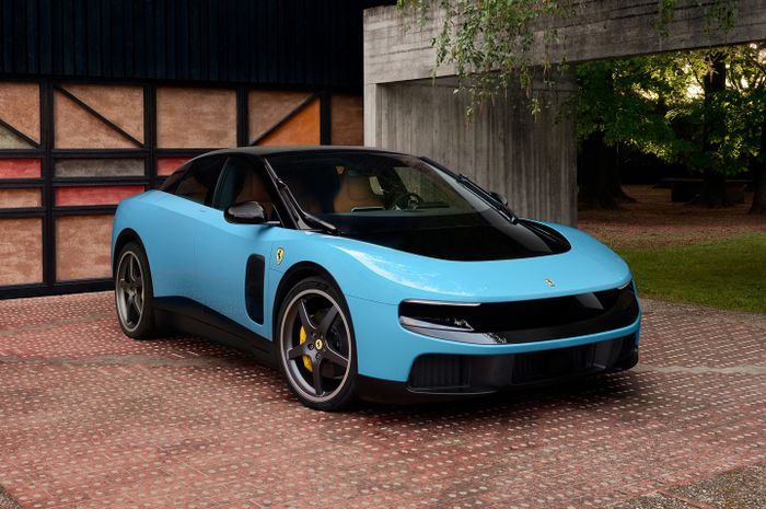 Ferrari Luce telah terungkap dengan desain yang nyentrik.