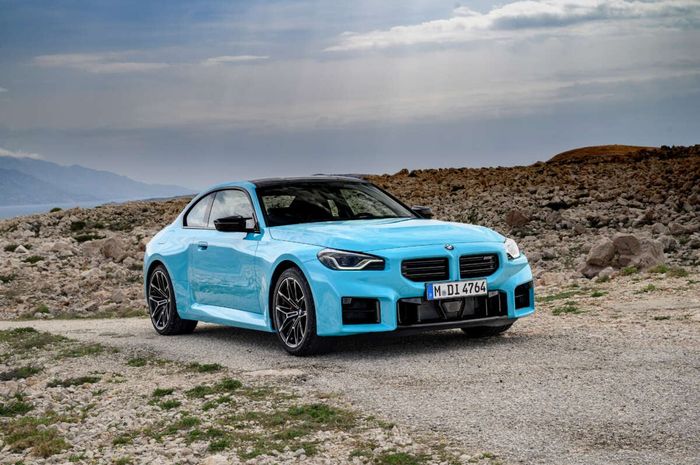 BMW M2 2026 sudah dilengkapi M xDrive untuk pertama kalinya