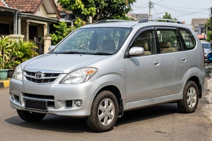 Mobil bekas Toyota Avanza 2008