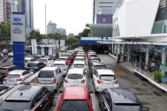 Sementara di OLXmobbi, penjualan MPV juga menempati posisi teratas, mengungguli SUV dan Low Cost Green Car (LCGC).