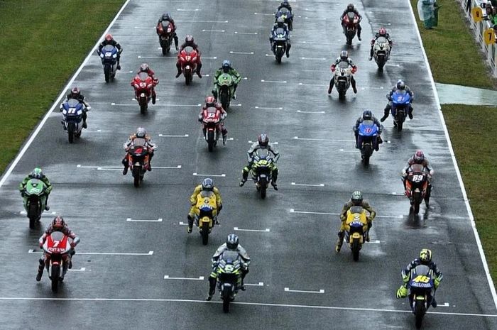 MotoGP siap lakukan perubahan posisi start unutk meminimalisir insiden saat pembalap start belapan