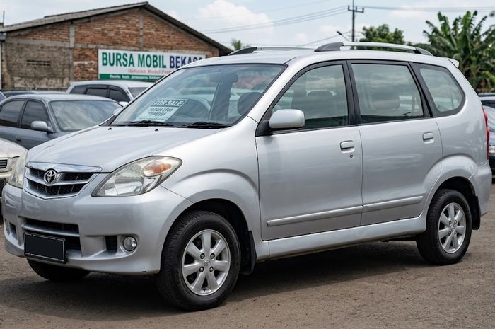 Mobil bekas Toyota Avanza 2009