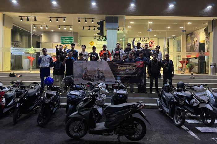 Perwakilan Komunita Honda BeAT foto bareng sebelum gas city rolling