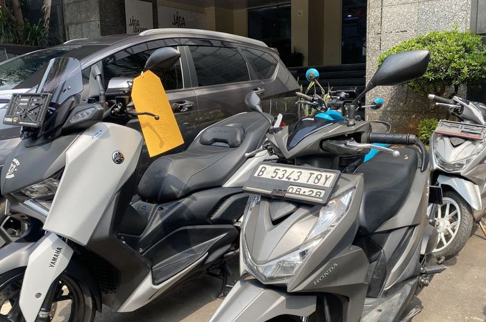 Barang bukti kasus pencurian motor dan mobil yang berhasil ditangani Polda Metro Jaya dan Polres Jajaran