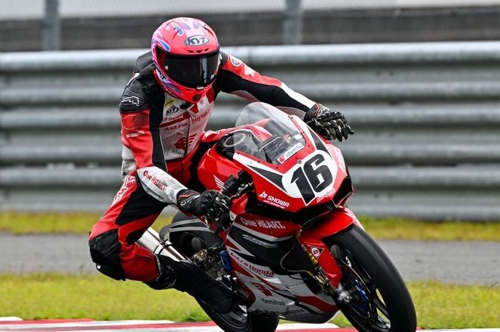  Irfan Ardiansyah di amankan podium 2 di Motegi