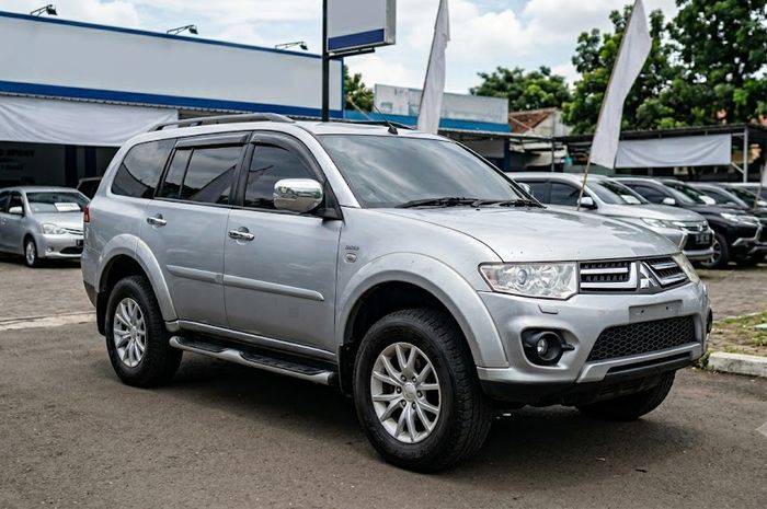Mobil bekas Mitsubishi Pajero Sport 2010