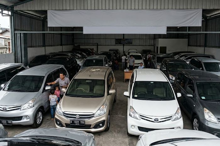 Ilustrasi showroom mobil bekas