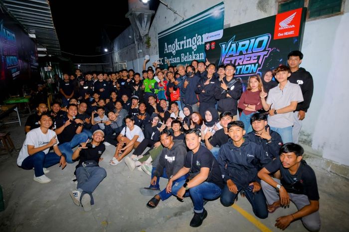 Komunitas kumpul bareng di acara Vario Street Nations