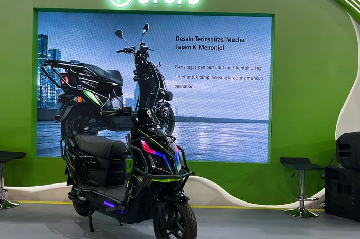 PT Ofero Technology Indonesia resmi meluncurkan motor listrik terbaru bernama Ofero Carria 1 di ajang Jakarta Fair 2026, Kemayoran