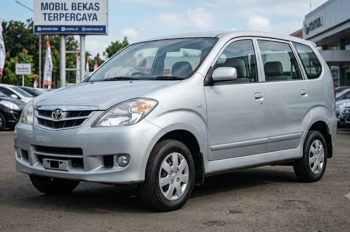 Mobil bekas Toyota Avanza 2008