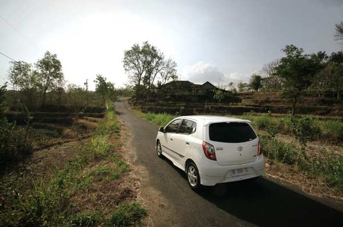Cara mengemudi hemat bahan bakar