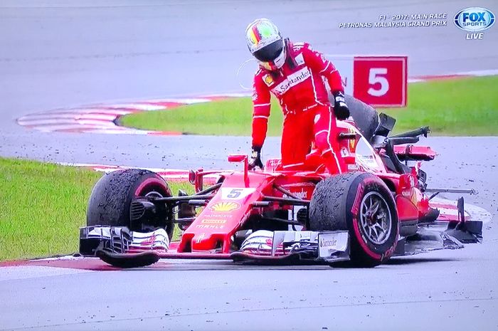 Sebastian Vettel mengalami musibah usai balapan GP F1 Malaysia
