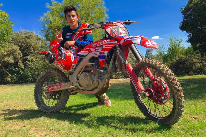 Sama seperti pembalap MotoGP lainnya, Marc Marquez juga penggemar berat motocross