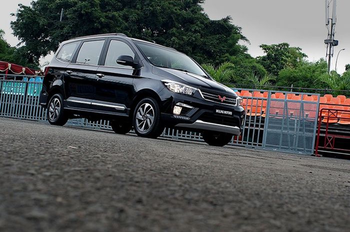 Wuling Confero erupa dengan Wuling Hongguang