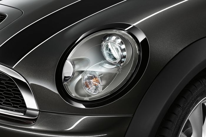 Lampu depan xenon MINI cooper