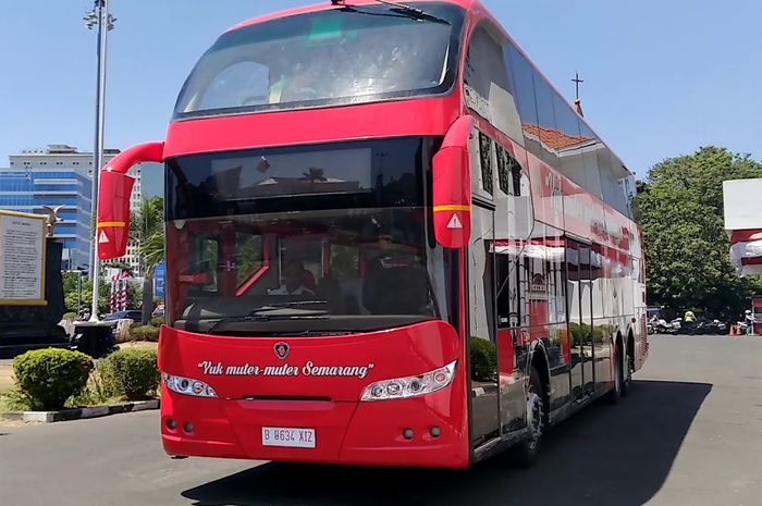 Bus pariwisata