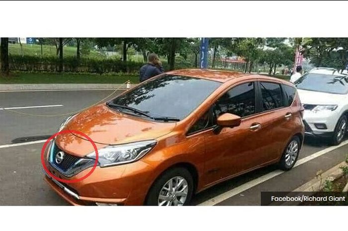 Grill Terlihat Berwarna Biru, Ciri Khas Dari Nissan Tipe Hybird
