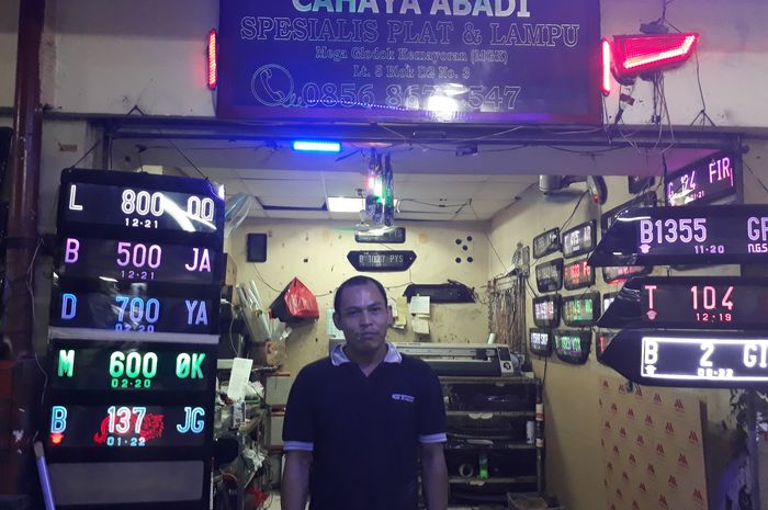 Spesialis pelat nomor