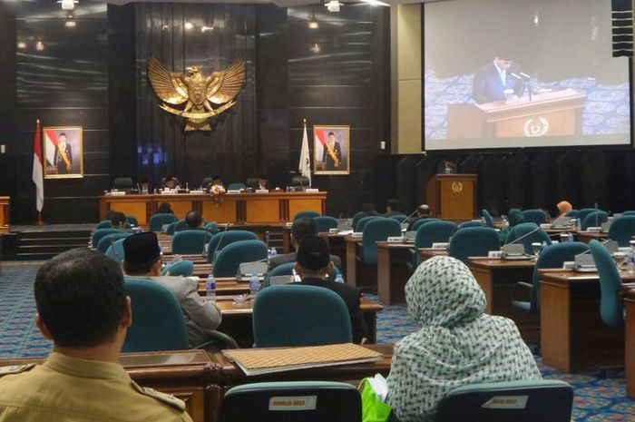 Tunjangan transportasi yang sebelumnya sewa mobil