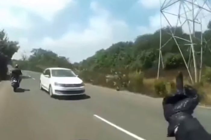 Detik-Detik Dua Biker's Crash