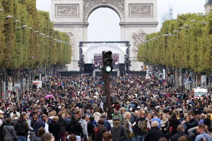 paris car free day