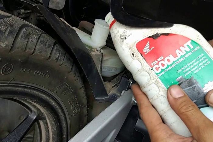 Cairan radiator coolant harus ditambah jika berkurang