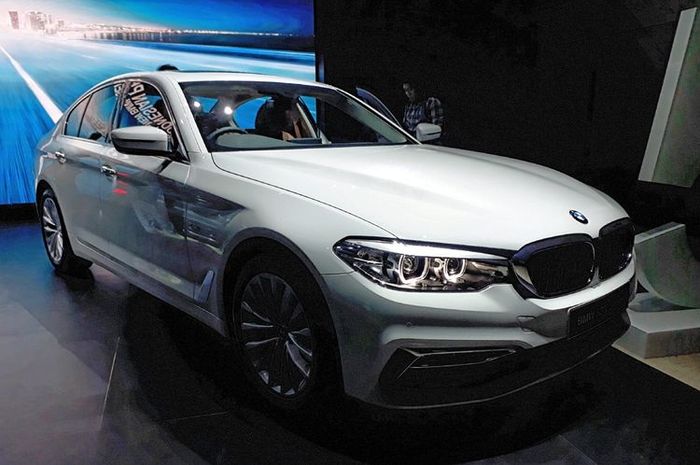 Promo dahsyat untuk BMW seri 3 dan 5