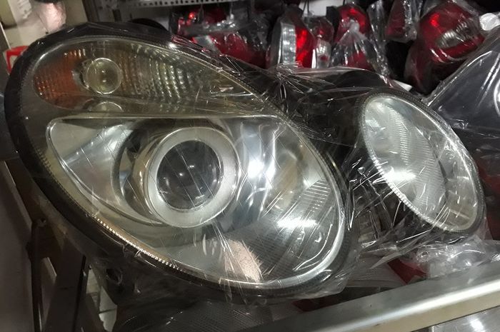 lampu depan bekas