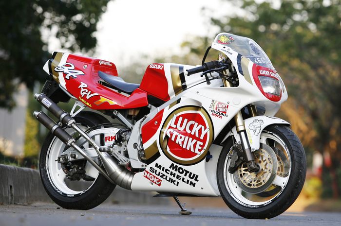 Suzuki RGV250 VJ22 1994.  Kembaran Motor Kevin Schwantz