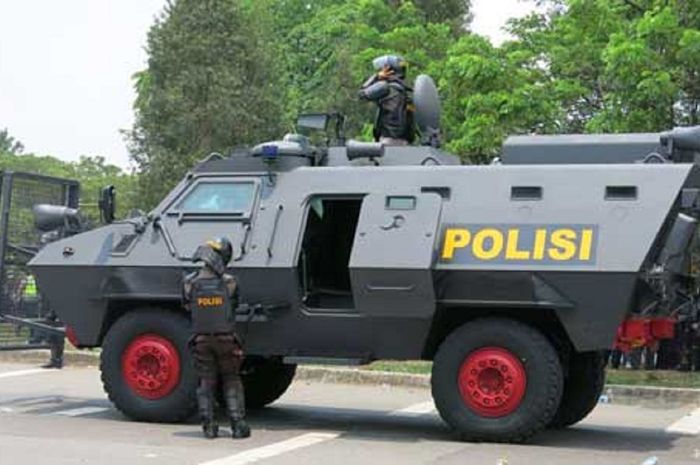 Barracuda 4x4 Dilapisi Baja Setebal 8 mm