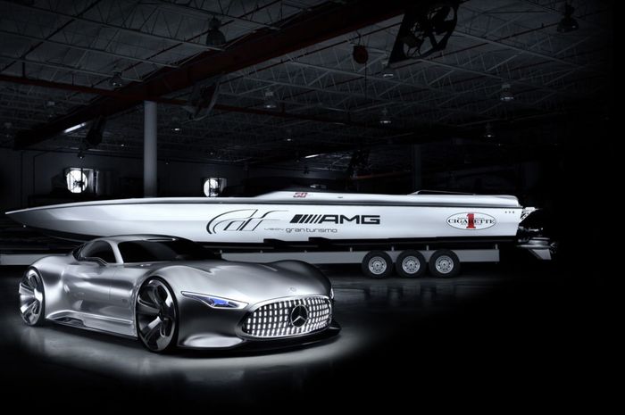 Mobil Bruce Wayne di Justice League Terinspirasi Speed Boat