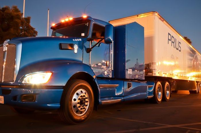 Toyota Kembangkan Truk Listrik Ramah Lingkungan