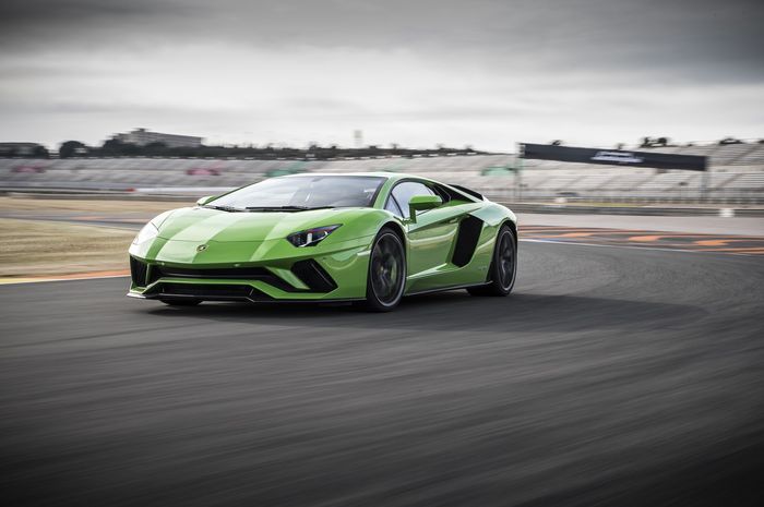 Lamborghini Aventador S