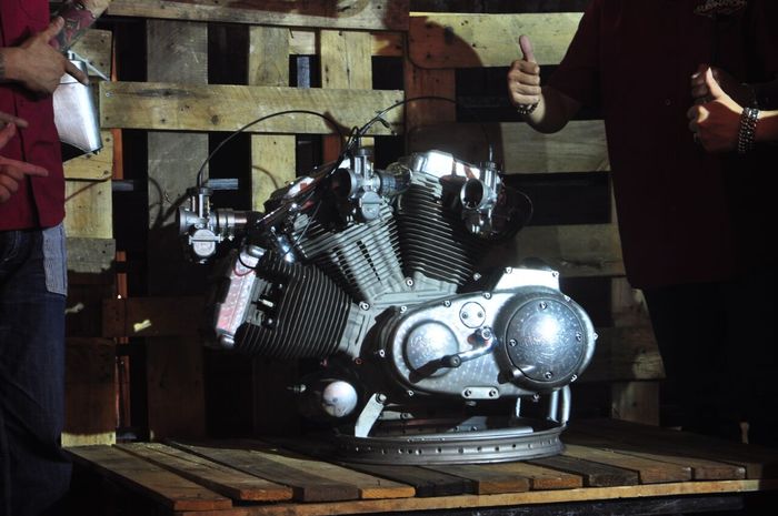 Mesin H-D Sportster W 3 Silinder Buatan Purwokerto