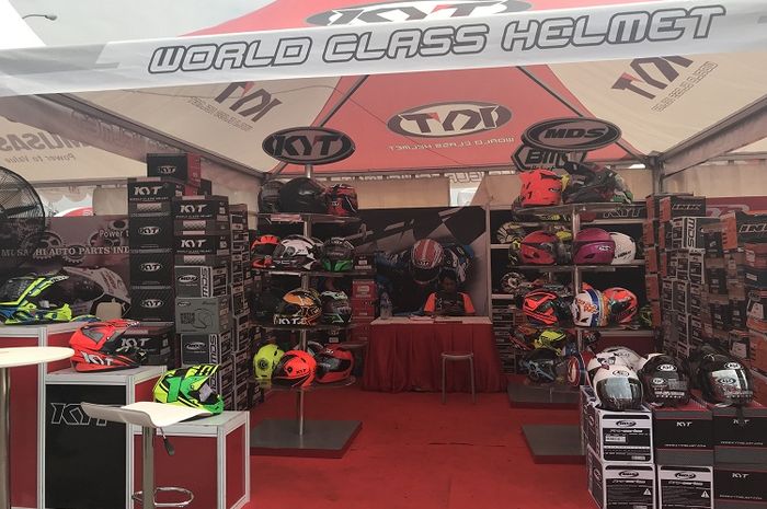 Booth Helm Replika MotoGP