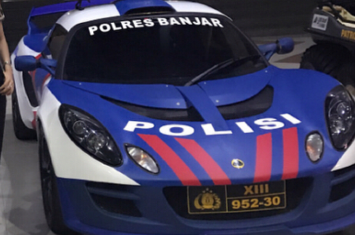 Mobil Patroli Polisi yang menggunakan Lotus Elise Series 2 